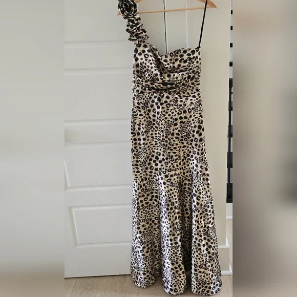 Jump | Dresses | Jump Apparel Leopard Print One Shoulder Formal Gown Size  34 | Poshmark